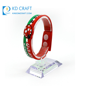 Liefern Sie umwelt freundliches, individuell mit Logo bedrucktes Silikon armband für Werbezwecke - Product Image 3