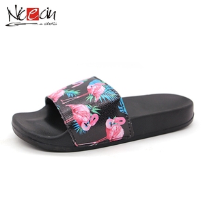 Sandales avec impression par sublimation, logo personnalisé, <span class=keywords><strong>chaussures</strong></span> noires en PU pour femmes, glissières de flamand rose, - Product Image 4