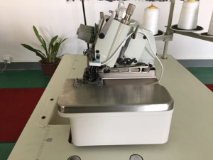 E22L最新左手1針3糸かがり工業用ミシン - Product Image 2