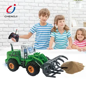 Commercio all'ingrosso 5ch telecomando elettrico trattore giocattoli a buon mercato rc camion agricoltore auto