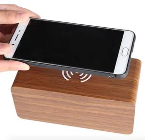 charger cable adapter case Suppliers-Nieuwe Ontwerp bureauklok met draadloze houten charger