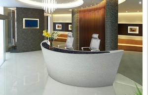 Bancone di Lusso ad Arco con Pietra Diamantata Bianca, Segnaletica Personalizzata in Oro Rosa, Arredamento per Negozi, Spa, Hotel, Confetterie, Reception - Product Image 4