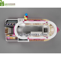 Candy Boat Mall Kiosk Anpassbare Acrylboxen Design LED-Beleuchtung Modern Weiß-Roséfarben Wasserdicht Langlebig Umweltfreundlich