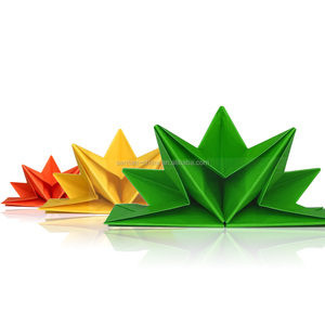 <span class=keywords><strong>Tovaglioli</strong></span> di Carta Pre-Piegati a <span class=keywords><strong>Forma</strong></span> di Stella di Alta Qualità Ecologici Colore Melanzana - Product Image 1
