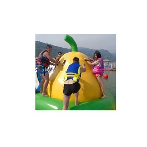 Sports aquatiques gonflables en plein air, bateau Saturn, jouets gonflables de parc d'attractions aquatique à vendre - Product Image 2