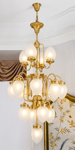 Lampadario a Sospensione con Sfere Sfalsate in Vetro di Murano, Ottone e Metallo, Stile Flemish, 90 cm, a Risparmio Energetico, Bianco e Oro - Product Image 5