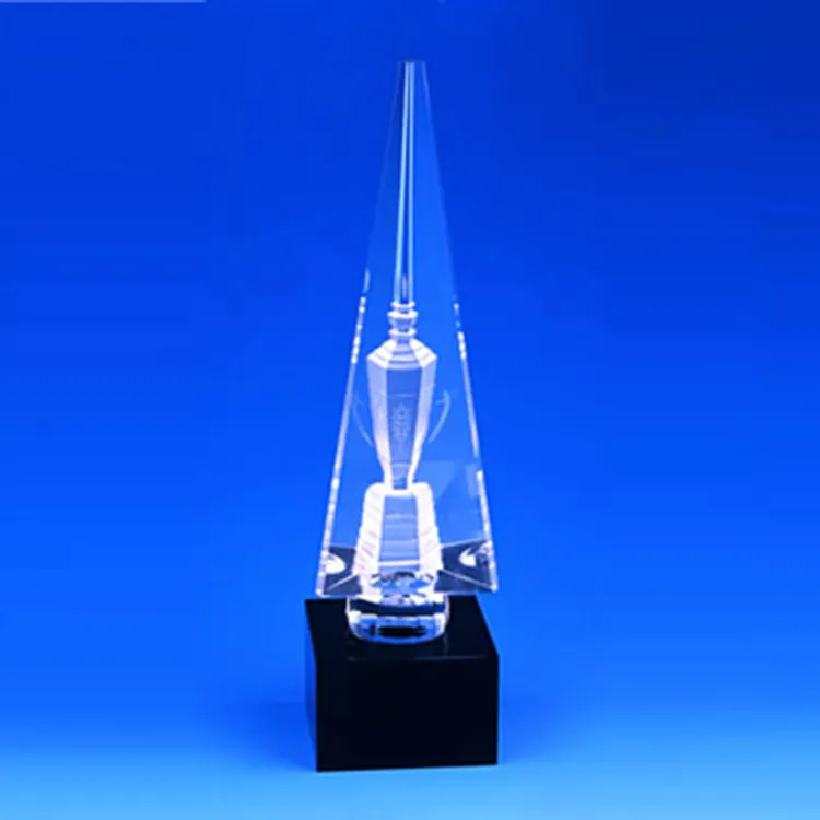 सरल और अद्वितीय आकार के साथ पारदर्शी आकार दस्तकारी ग्लास क्रिस्टल ग्लास ट्रॉफी