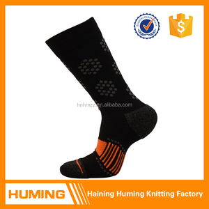 Nuevo diseño personalizado negro respirable hombres correr ciclismo deporte soks - Product Image 2