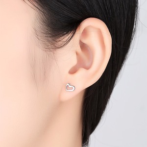 Hoa Tai Trang Sức Bạc Hình Trái Tim Ngọt Ngào Dễ Thương Cỡ Nhỏ Đơn Giản Phổ Biến Nhất Chất Lượng Bán Sỉ CZCITY Dành Cho Nữ - Product Image 3