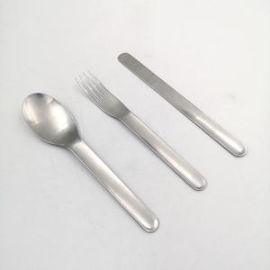 Cuillère <span class=keywords><strong>de</strong></span> vaisselle en acier inoxydable Offre Spéciale, ensemble <span class=keywords><strong>de</strong></span> couverts <span class=keywords><strong>de</strong></span> voyage, fourchette et couteau 3 pièces avec étui <span class=keywords><strong>de</strong></span> protection - Product Image 3