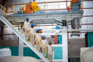 YK أكبر خزان المياه ماكينة التشكيل بالنفخ - Product Image 2