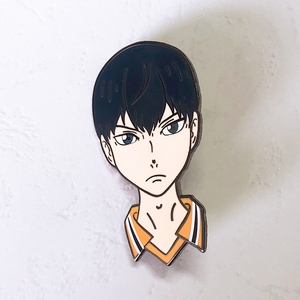 Estilo Anime pelo loco Pines de solapa de esmalte duro placa pines de la fábrica de China - Product Image 3