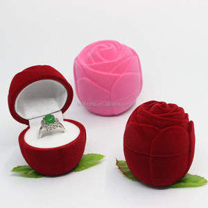 Boîtes <span class=keywords><strong>fantaisie</strong></span> en velours sur mesure, rose <span class=keywords><strong>rouge</strong></span>, fleur, bon marché, bijoux, vente en gros - Product Image 1