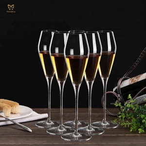 Flûte à <span class=keywords><strong>champagne</strong></span> en cristal soufflé à la main de luxe de 180 ml, verre en forme de <span class=keywords><strong>tulipe</strong></span> - Product Image 1