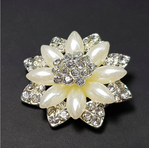 Venta caliente flor en forma de joyería broche de diamantes de imitación - Product Image 5