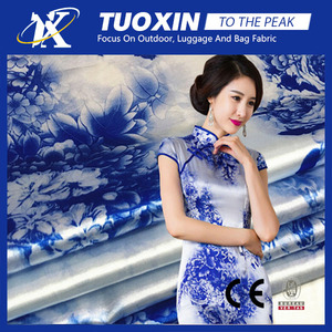 <span class=keywords><strong>Tissu</strong></span> en porcelaine bleu et blanc / <span class=keywords><strong>Tissu</strong></span> satiné imprimé floral <span class=keywords><strong>pour</strong></span> cheongsam / <span class=keywords><strong>kimono</strong></span> - Product Image 4