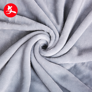 Chine en gros flanelle polaire microfibre gland couverture wtih mignon <span class=keywords><strong>venonat</strong></span> balle - Product Image 5