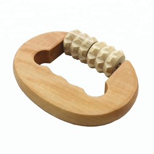 Petit outil de massage corporel en bois en forme de D avec poignée incurvée pour la relaxation <span class=keywords><strong>musculaire</strong></span> - Product Image 2
