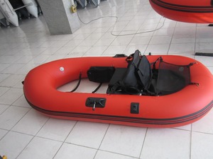 Bateau gonflable, pour 1 ou 2 personnes - Product Image 4