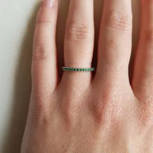 Semplice coppia fede nuziale anello di gioielli in argento sterling 925 con zirconi verdi