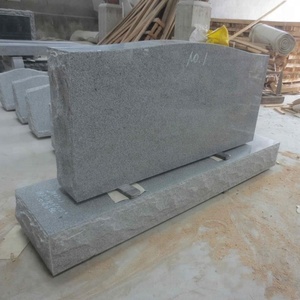 Fábrica de China G633 granito gris claro monumento y <span class=keywords><strong>tumba</strong></span> para <span class=keywords><strong>la</strong></span> venta - Product Image 1