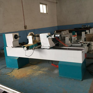 Automático CNC máquina de torno de madera para torneado columna pabellón - Product Image 3