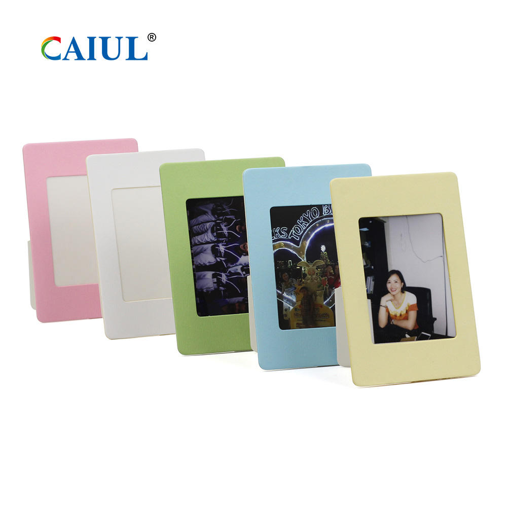 Rose + blanc + vert + bleu + jaune