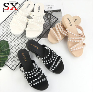 Nuova Estate Glitter Pantofole Paillettes Donne Infradito Scarpe Piatte Lady Beach Sandalo - Product Image 1