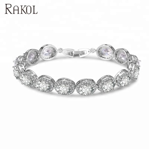 Bracciale RAKOL BP126 alla Moda in Argento con Grande Zirconia Cubica Ovale e Cristalli CZ - Product Image 1