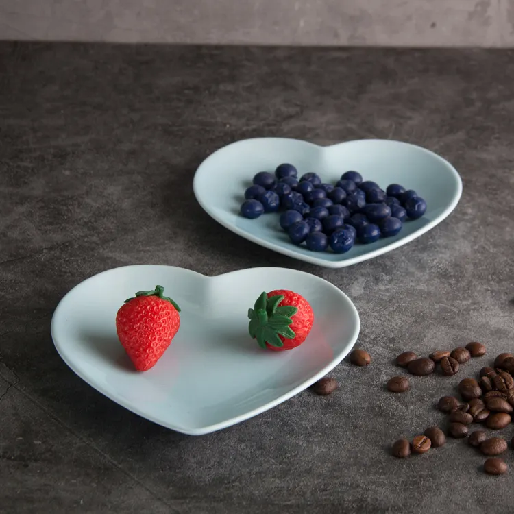 Lovely Heart Shape Ceramic dinnerware candy dishes plates ceramic plates sets dinnerware tableware