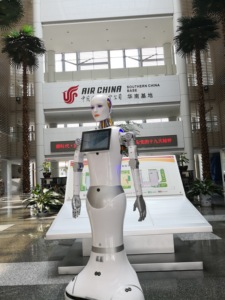 Robot di Servizio con <span class=keywords><strong>Intelligenza</strong></span> <span class=keywords><strong>Artificiale</strong></span> XiaoAo per l'Assistenza ai Clienti in Aeroporto - Product Image 5