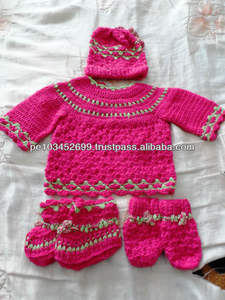 Ensemble tricoté À La Main Bébé vêtements En Alpaga Pérou - Product Image 1