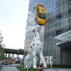 城市街道装饰大树脂玻璃纤维达尔马提亚狗雕像