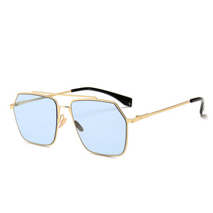 Egaudi BS18190 2022 <span class=keywords><strong>Occhiali</strong></span> <span class=keywords><strong>da</strong></span> <span class=keywords><strong>Sole</strong></span> <span class=keywords><strong>da</strong></span> Uomo di Alta Qualità con Montatura Sottile in Acciaio Inox Rosso e Lenti Fotocromatiche Personalizzabili - Product Image 5