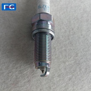Bougie d'allumage Iridium de haute qualité ILZKR7B-11S <span class=keywords><strong>voiture</strong></span> japonaise/bougies d'allumage automatiques 12290-R62-H01 pour pièces de moteur - Product Image 1