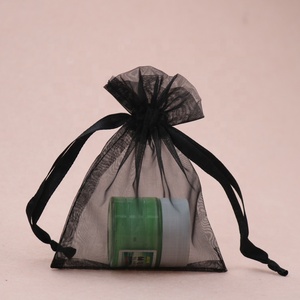 Sac en <span class=keywords><strong>organza</strong></span> à cordon imprimé personnalisé noir pour cadeau - Product Image 3