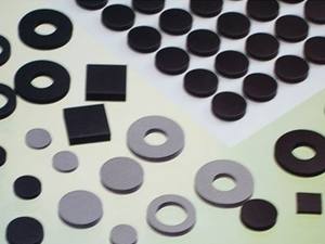 منتج مطاطي مرن من 3M بومبون، لفة مطاطية SJ5808 باللون الأسود - Product Image 4