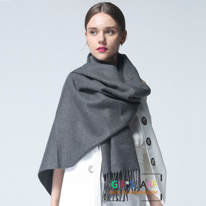 Barato 100% acrílico clásico liso tejido <span class=keywords><strong>Pashmina</strong></span> bufanda chal para mujer para invierno - Product Image 3