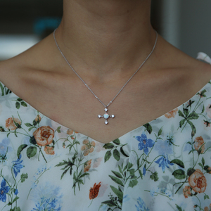 Nouvelle mode belle opale croix pendentif collier avec CZ pavé minuscule lien chaîne croix charme mariage femmes bijoux