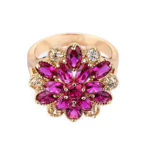 Estilo europeo en forma de flor, anillo diseño Vintage Real 18 K Rose chapado en oro Zircon rojo de novia de cristal anillos