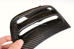 Fibra di carbonio <span class=keywords><strong>Paraurti</strong></span> <span class=keywords><strong>Anteriore</strong></span> Spacchetti Laterali Della Copertura per Mercedes W204 <span class=keywords><strong>AMG</strong></span> C63 08-11 - Product Image 5