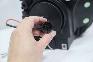 Morsun Bi-xenón lente proyector faro para <span class=keywords><strong>jeep</strong></span> cherokee 2015-2018 Kit de montaje de doble haz HID faro con <span class=keywords><strong>blanco</strong></span> halo - Product Image 4