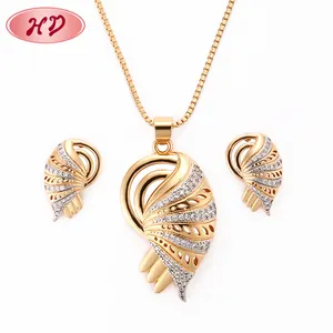 Hermoso diseño de pendientes y collar al por mayor de Dubái dorado diseños de joyería fotos - Product Image 1