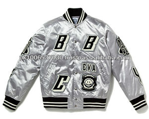 Veste de style universitaire pour équipe de football, vestes de ski en satin, veste bomber en satin, veste de baseball universitaire personnalisée pour hommes - Product Image 6