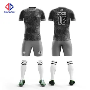 Produtos esportivos mais recente design subolmação uniforme de futebol atlético