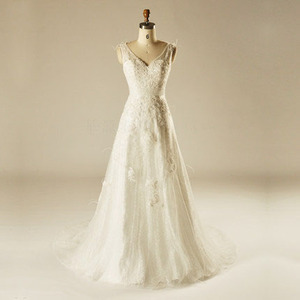 AH1510 V frontal y posterior diseño elegante diamend vestido de novia blanco una línea de sash tribunal tren vestido de novia - Product Image 1