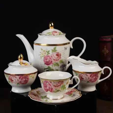 Set da tè e piattino in porcellana di vendita calda Set da tè in ceramica rosa oro goffrato