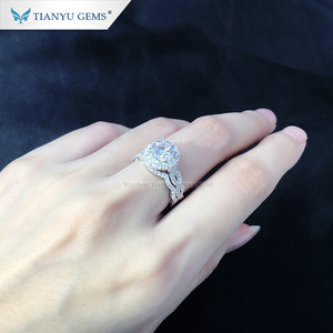 Tianyu gemas custom redondo Corazón y flecha corte anillo oro blanco anillo de bodas conjunto