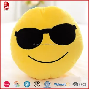 2015 vente chaude pourpre diable en peluche emoji oreillers fabrication Chinoise
