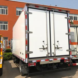 Carrosserie de camion frigorifique en fibre de verre - Product Image 1